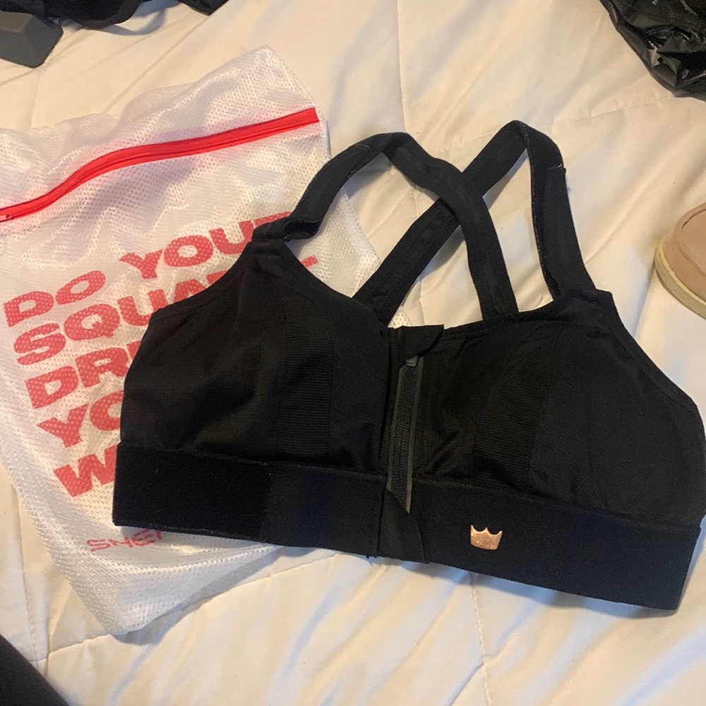 SheFit Ultimate Bra with Laundry bag